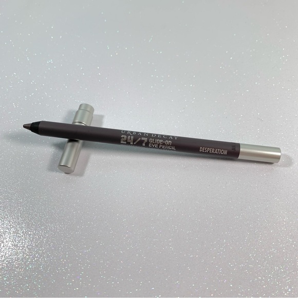 Urban Decay Desperation Eyeliner Pencil NWOB - Picture 2 of 5